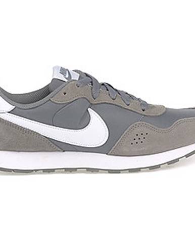 Sivé tenisky Nike