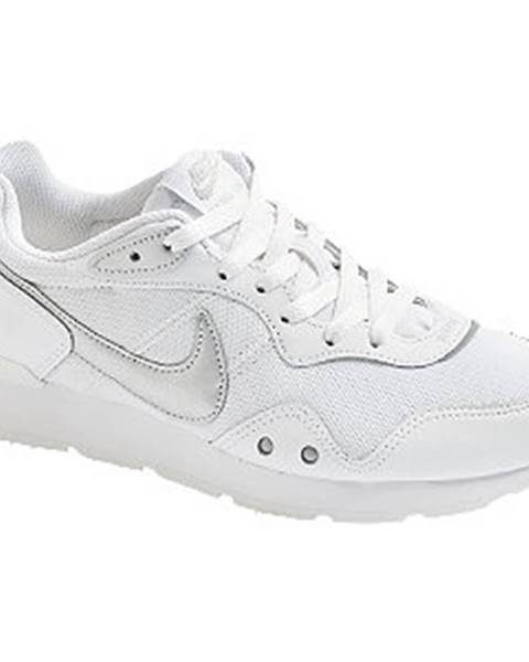 Biele tenisky Nike