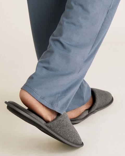 Sivé papuče Marks & Spencer